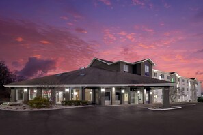 Exterior - Sleep Inn & Suites – Oxford – University Area (Oxford)