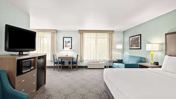 Deluxe Suite, Multiple Beds, Non Smoking | Premium bedding, laptop workspace, blackout drapes, iron/ironing board