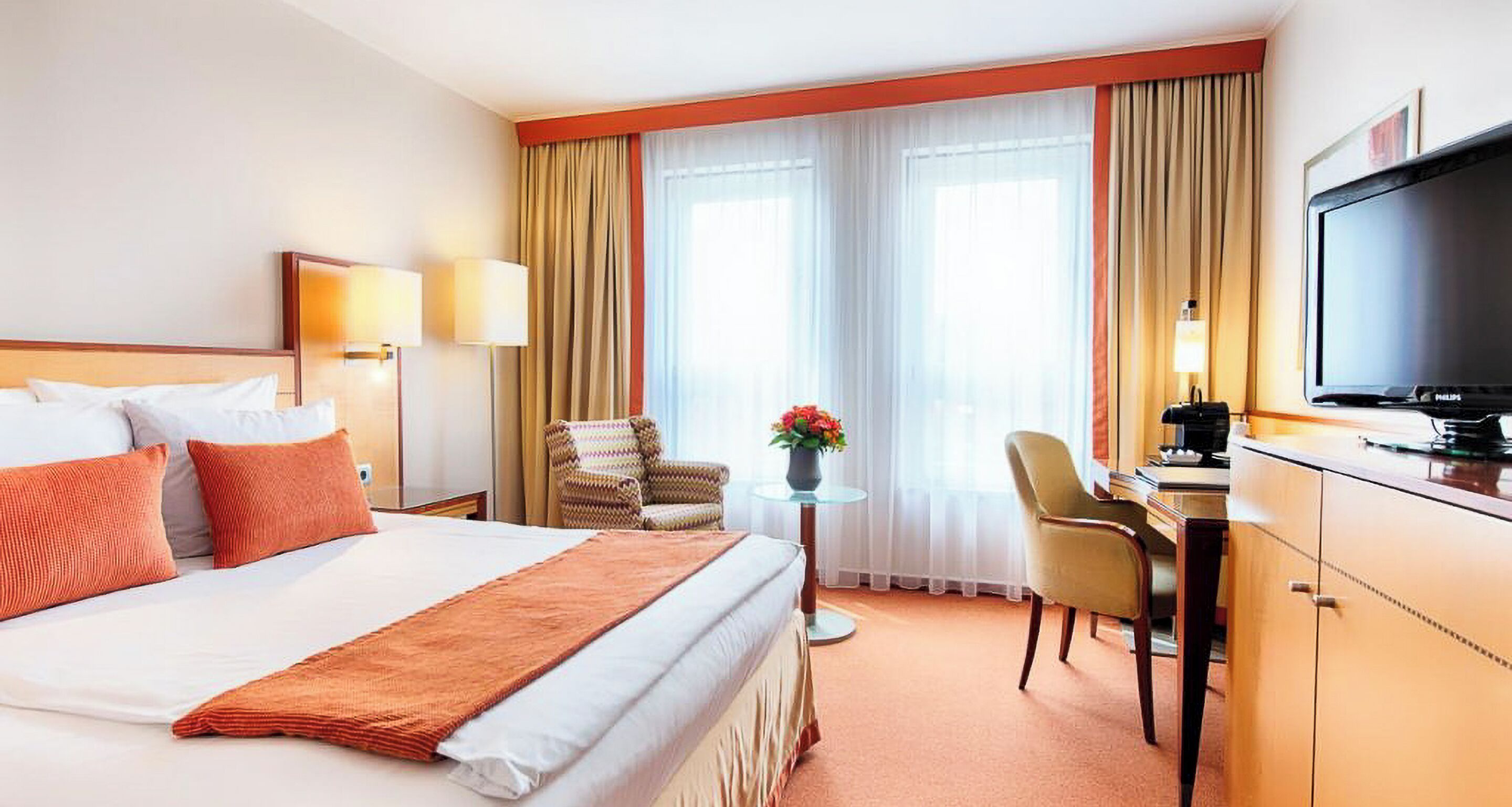 superior double room | 1 bedroom, premium bedding, in-room safe, desk