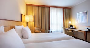 1 bedroom, premium bedding, in-room safe, desk