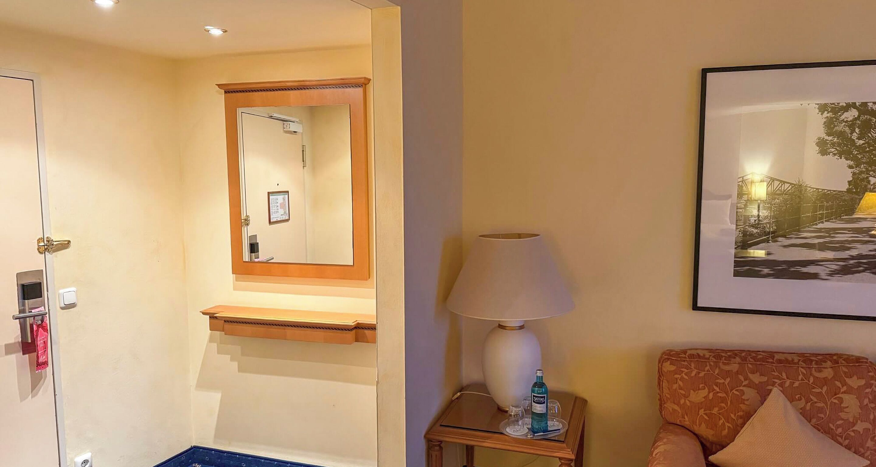 junior double room (junior king) | 1 bedroom, premium bedding, in-room safe, desk