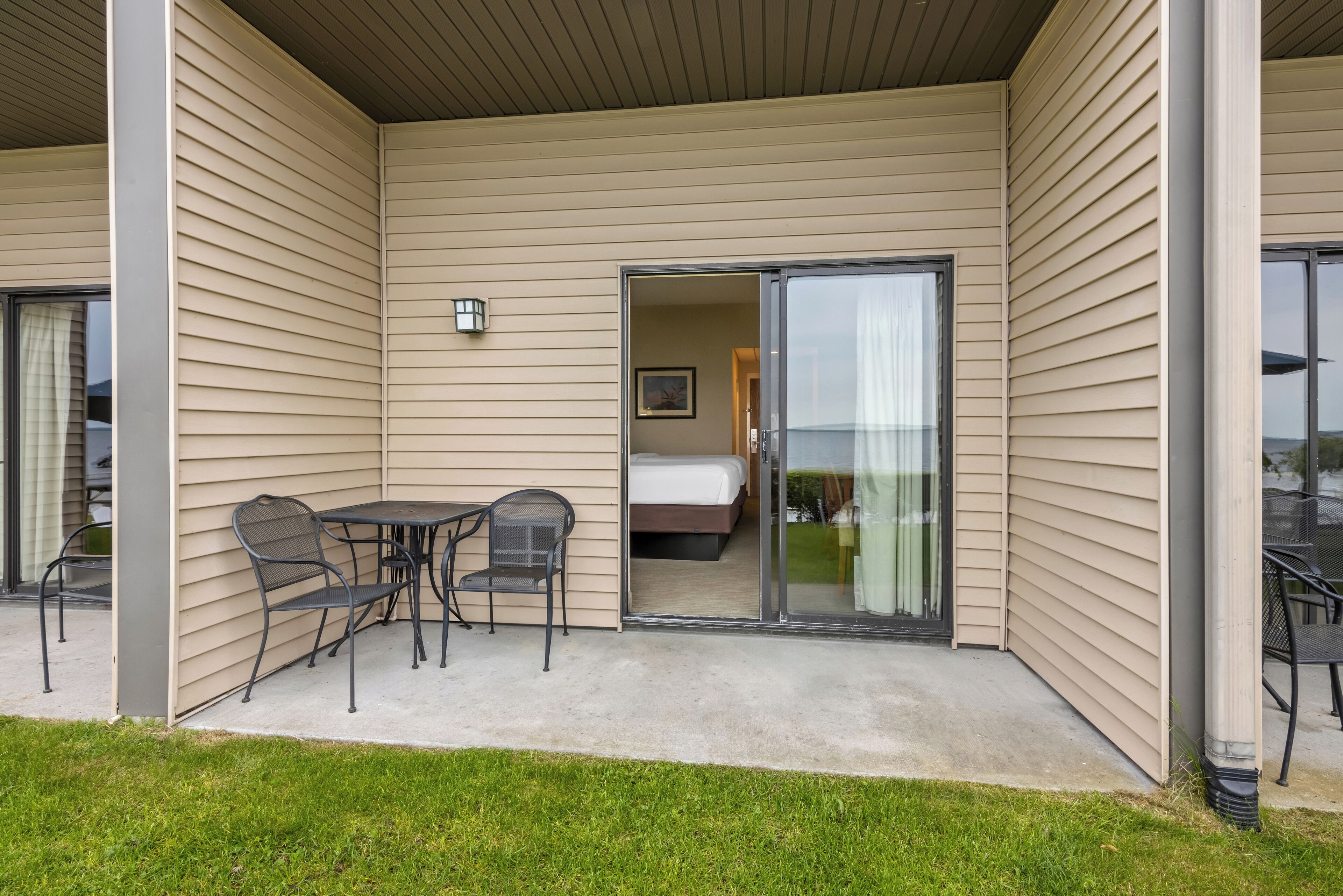 in-room safe, desk, iron/ironing board, free wifi