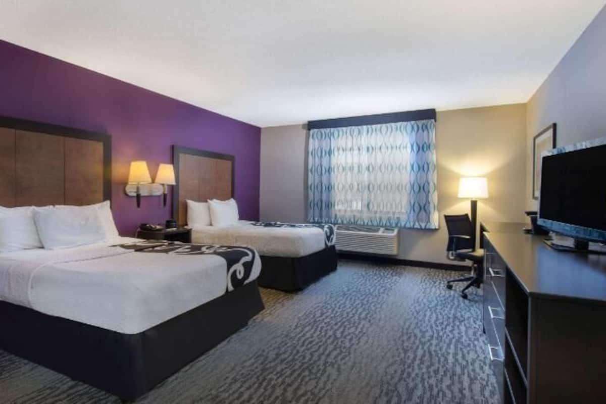 Premium bedding, pillowtop beds, in-room safe, desk