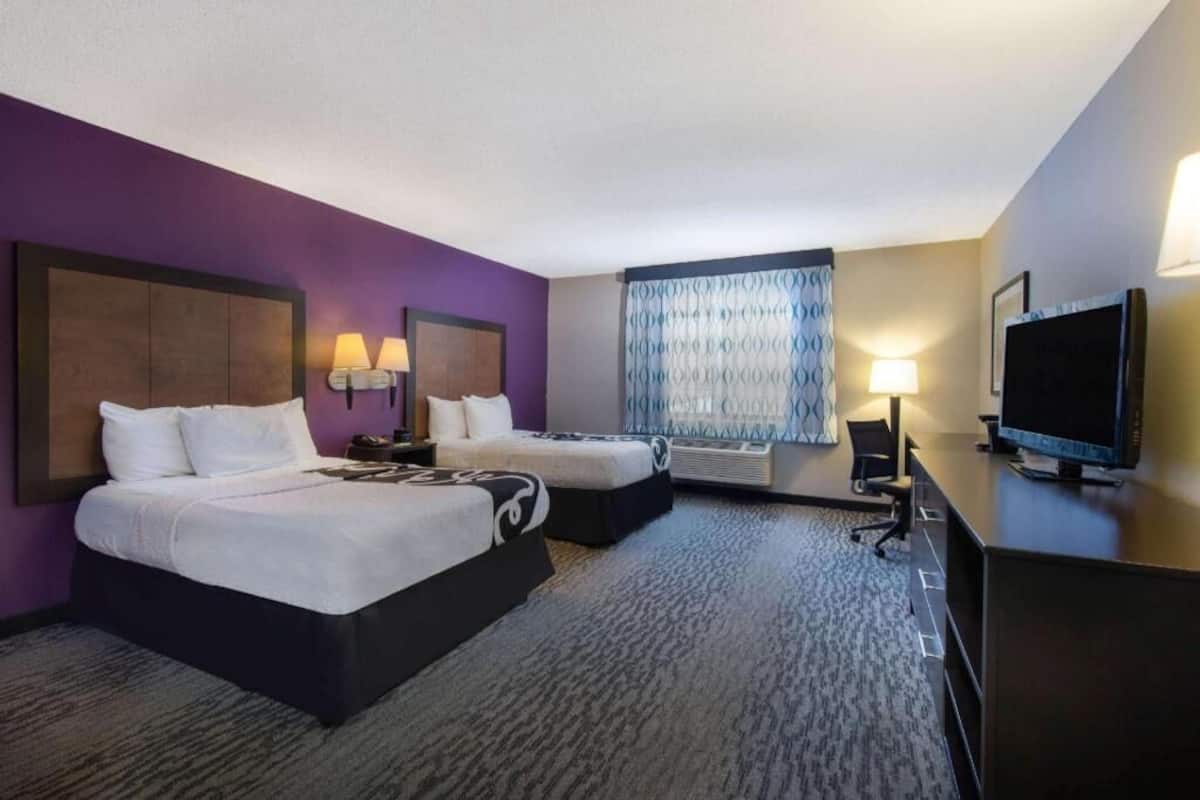 Premium bedding, pillowtop beds, in-room safe, desk