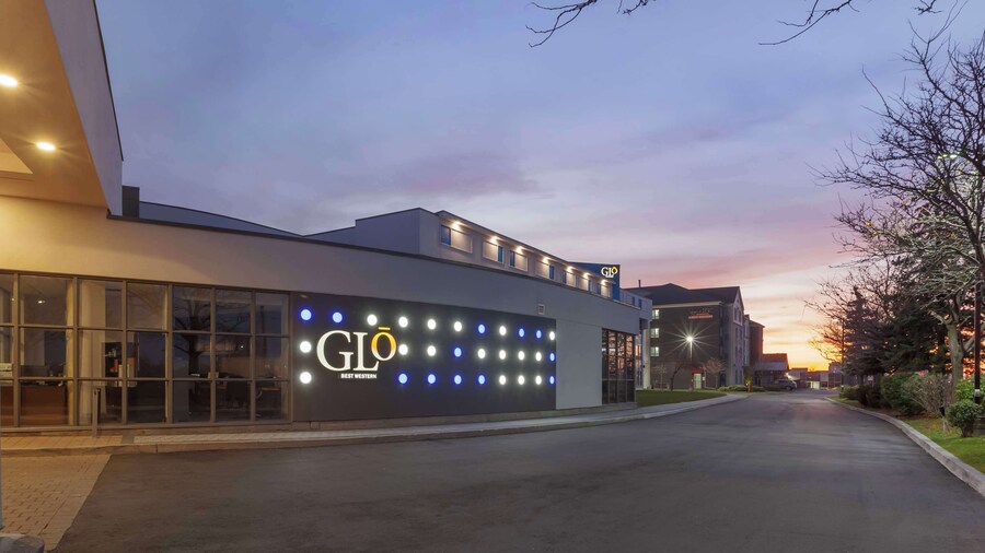 GLō Best Western Mississauga Corporate Centre