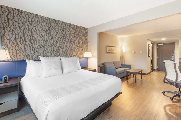 Suite, 1 King Bed, Non Smoking, Kitchenette (Walk-in Shower;with Sofabed)