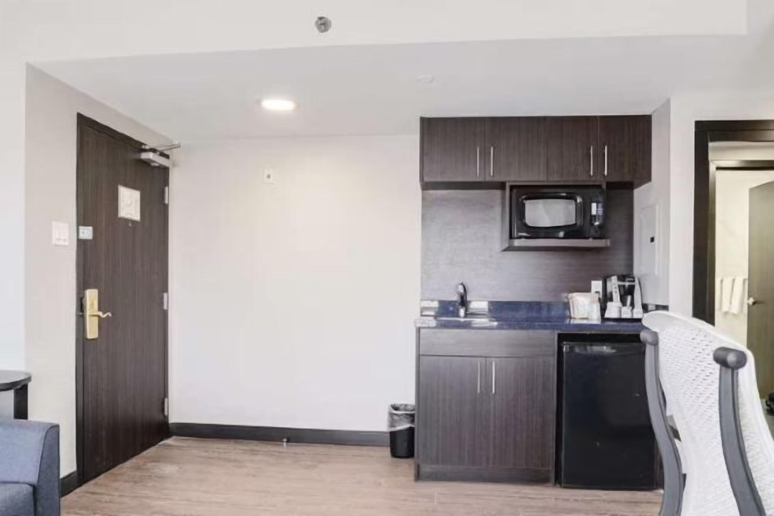 냉장고, 전자레인지, 커피/티 메이커