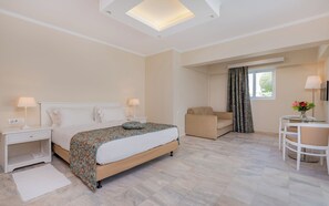 Pillow-top beds, minibar, desk, soundproofing