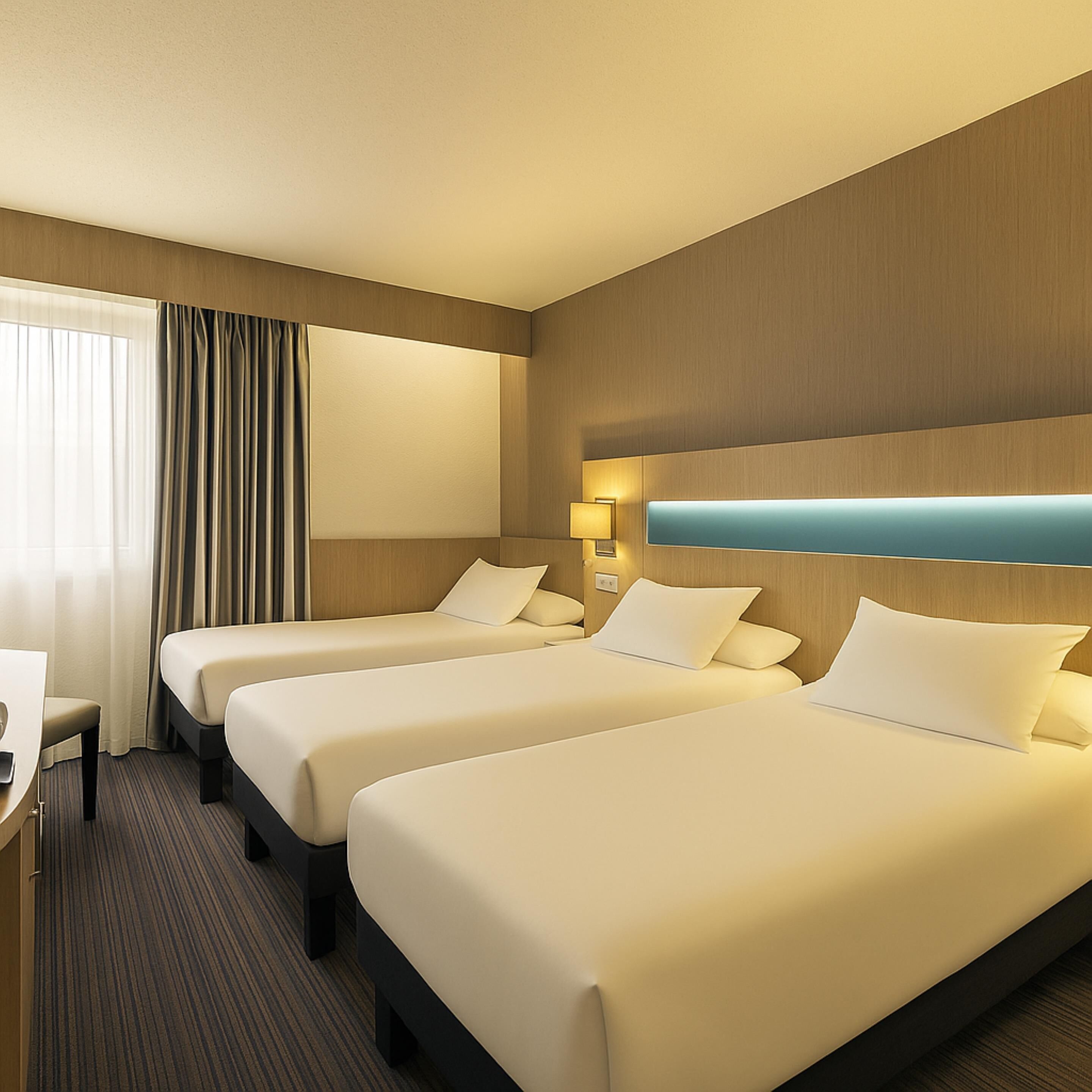 Habitación estándar, 3 camas individuales, no fumadores | Ropa de cama de alta calidad, colchones con acolchado adicional, minibar