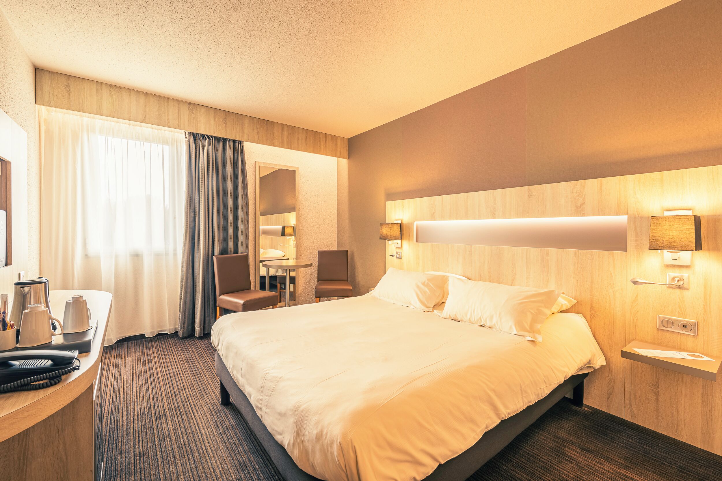 Premium bedding, pillowtop beds, minibar, in-room safe