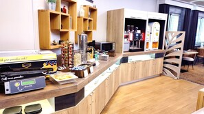Daily buffet breakfast (EUR 17 per person)