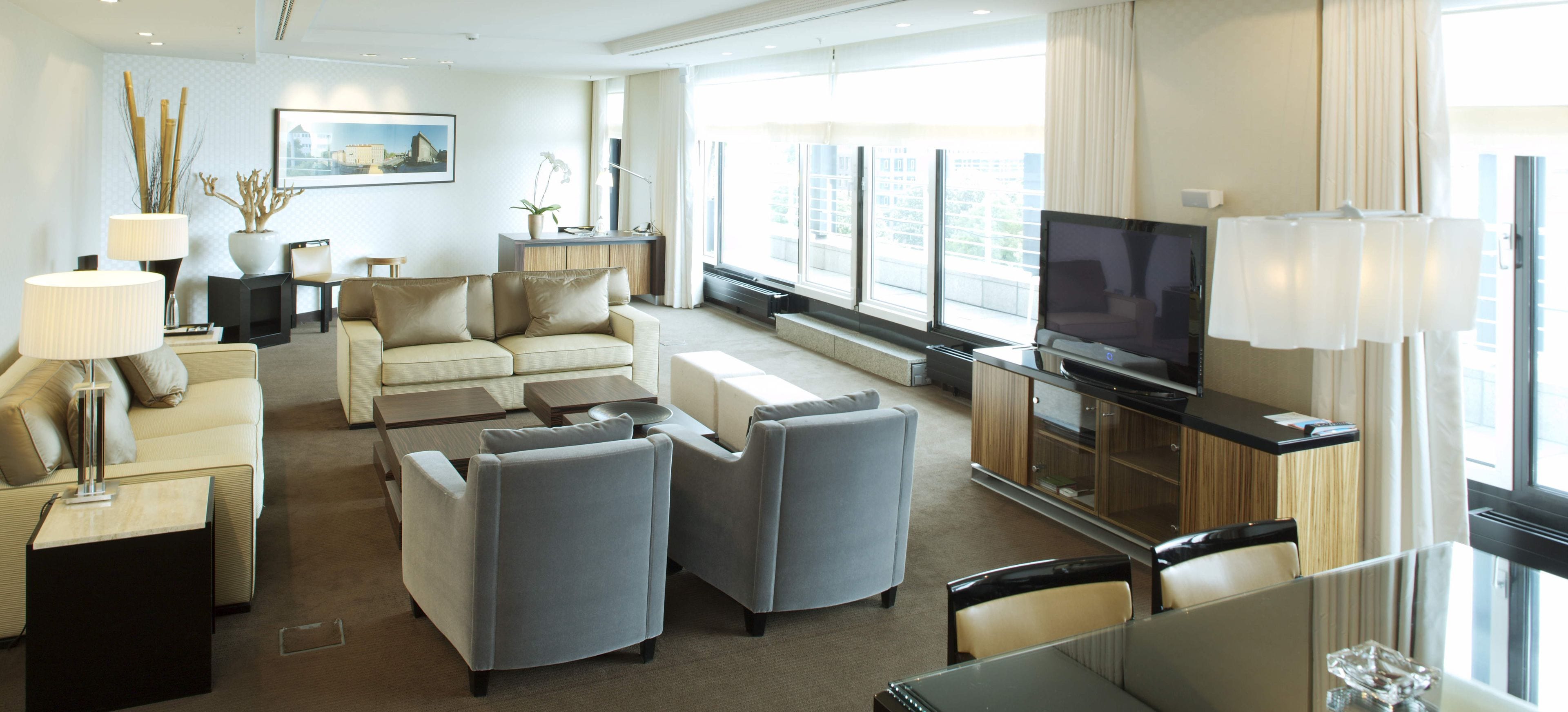 Photo - Sheraton Berlin Grand Hotel Esplanade