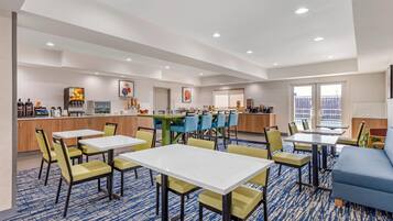Free daily buffet breakfast