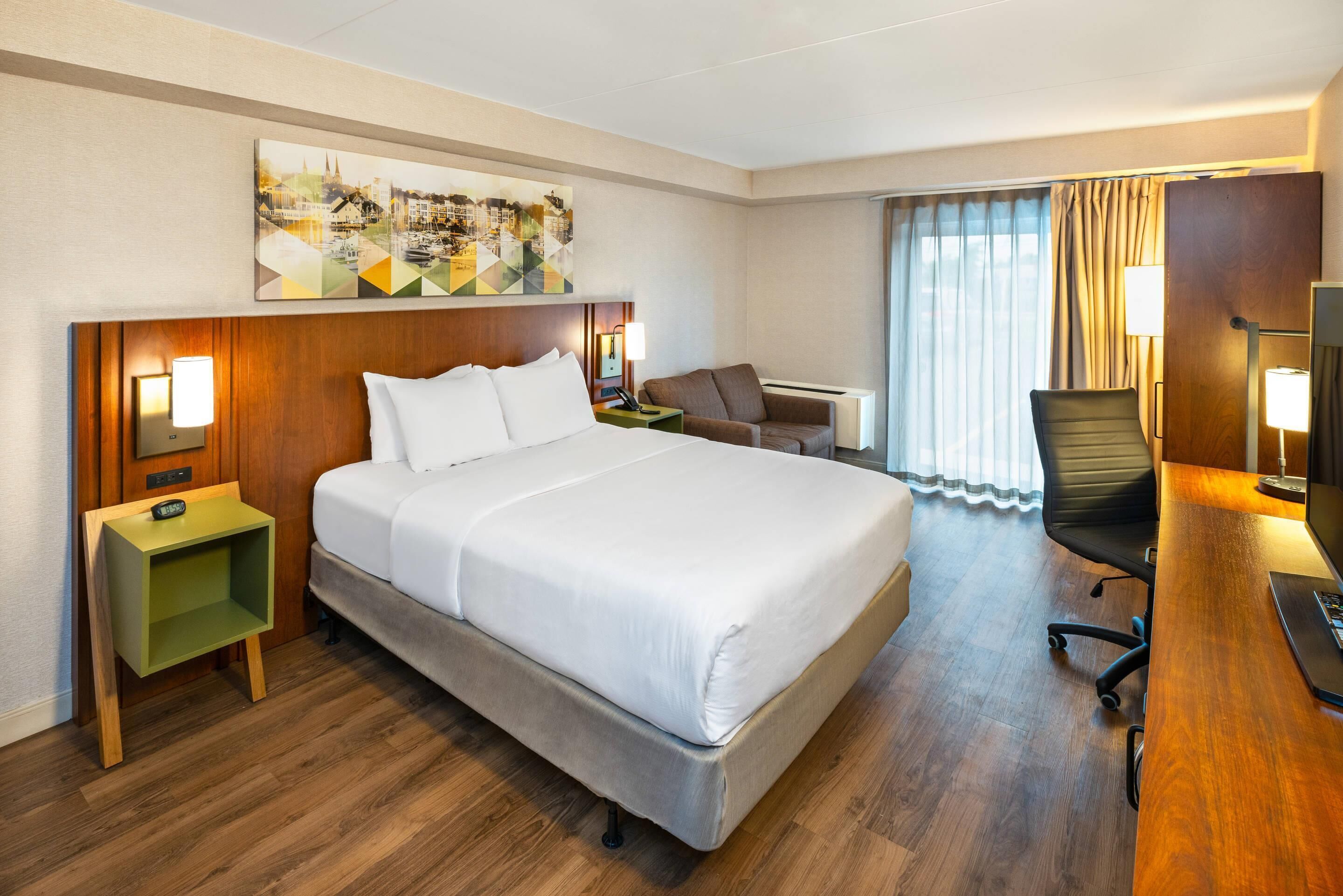 Desk, blackout drapes, iron/ironing board, WiFi