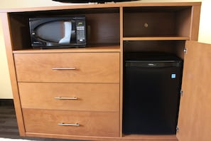 Mini-refrigerator