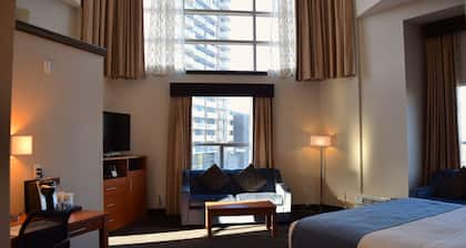 Best Western Plus Uptown Hotel