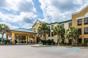 Exterior - Quality Suites New Iberia (New Iberia)