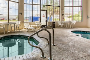 Piscina externa sazonal