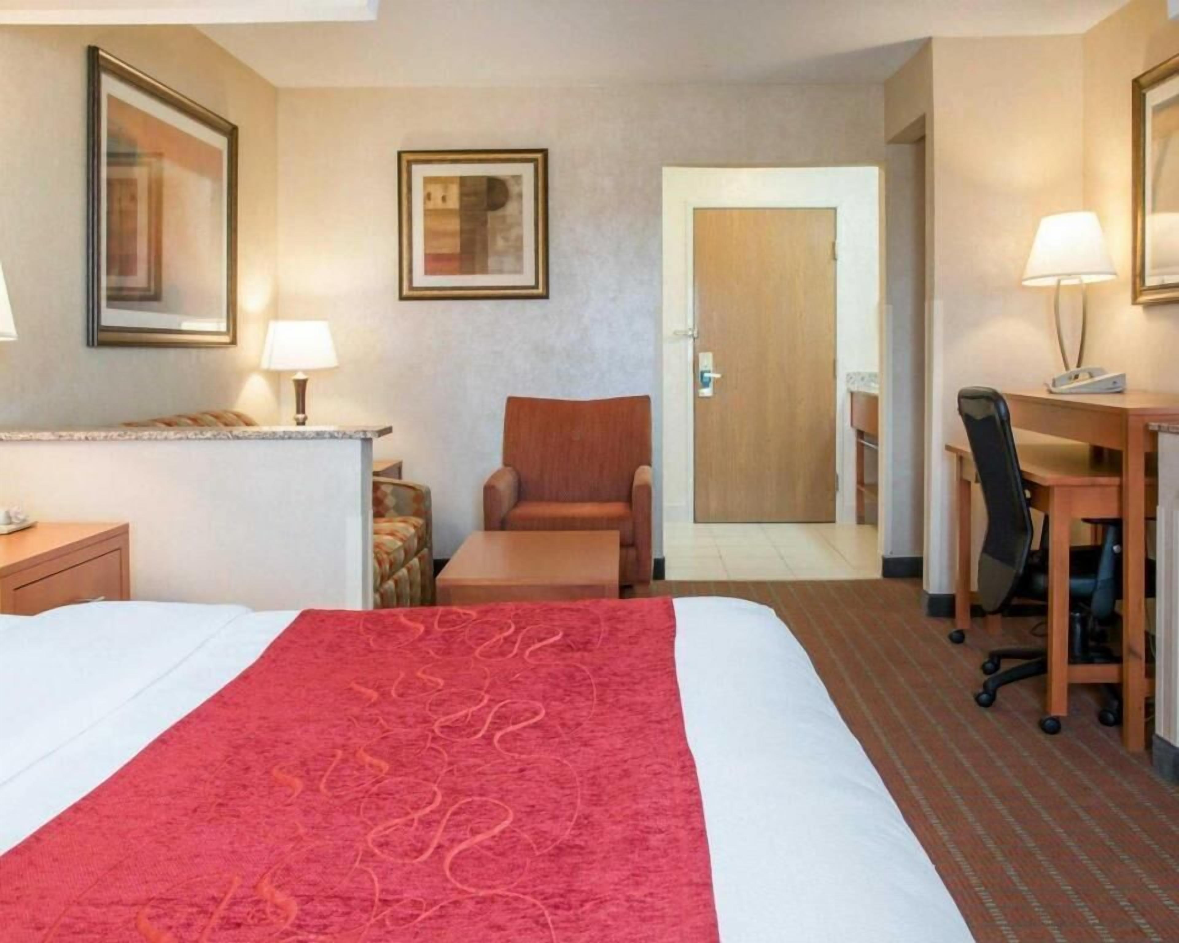 Strykejern/-brett, barnesenger (inkludert) og ekstrasenger (inkludert)