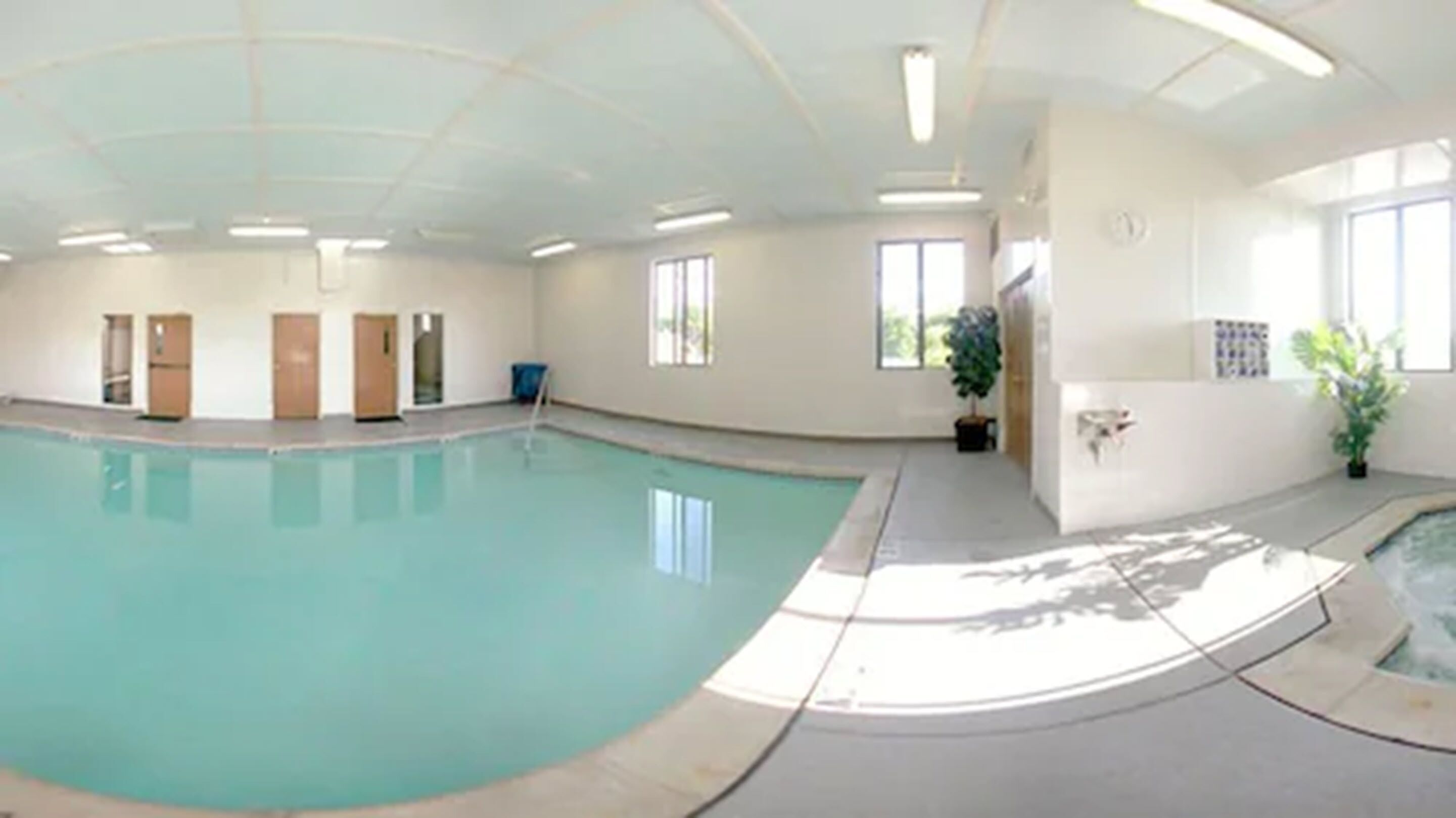 luxury hotels in Detroit