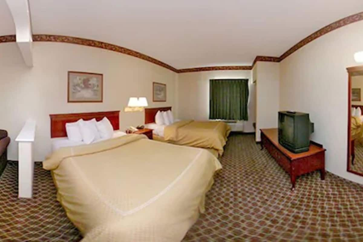 Iron/ironing board, free cots/infant beds, free rollaway beds, free WiFi