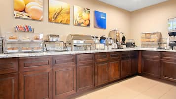 Free daily continental breakfast