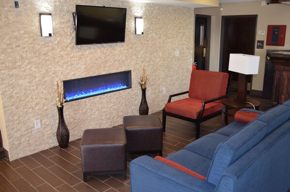 Lobby sitting area - Comfort Inn Detroit Downtown (Detroit)