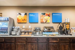 Café da manhã continental grátis todos os dias