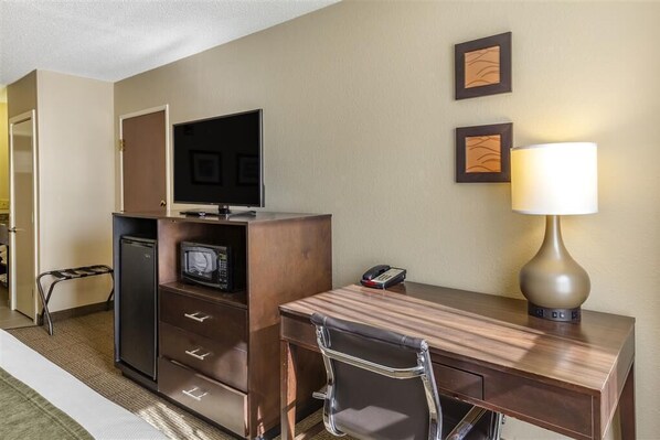 Unclassified image, 1 of 28, button - Comfort Inn Clinton (Clinton)