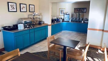 Free daily continental breakfast