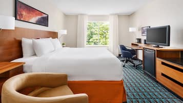 Premium bedding, in-room safe, desk, laptop workspace