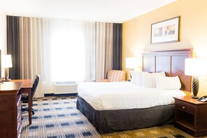 Room, 1 King Bed, Non Smoking, Jetted Tub | Desk, blackout drapes, iron/ironing board, free WiFi - Country Inn & Suites by Radisson, Helen, GA (Helen)