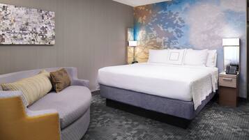 Escrivaninha, ferros/tábuas de passar roupa, berços grátis