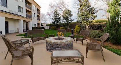 Courtyard by Marriott Charlotte Lake Norman
