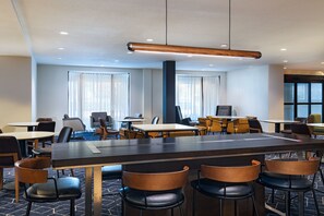 아침 식사 및 저녁 식사 제공, 미국 요리