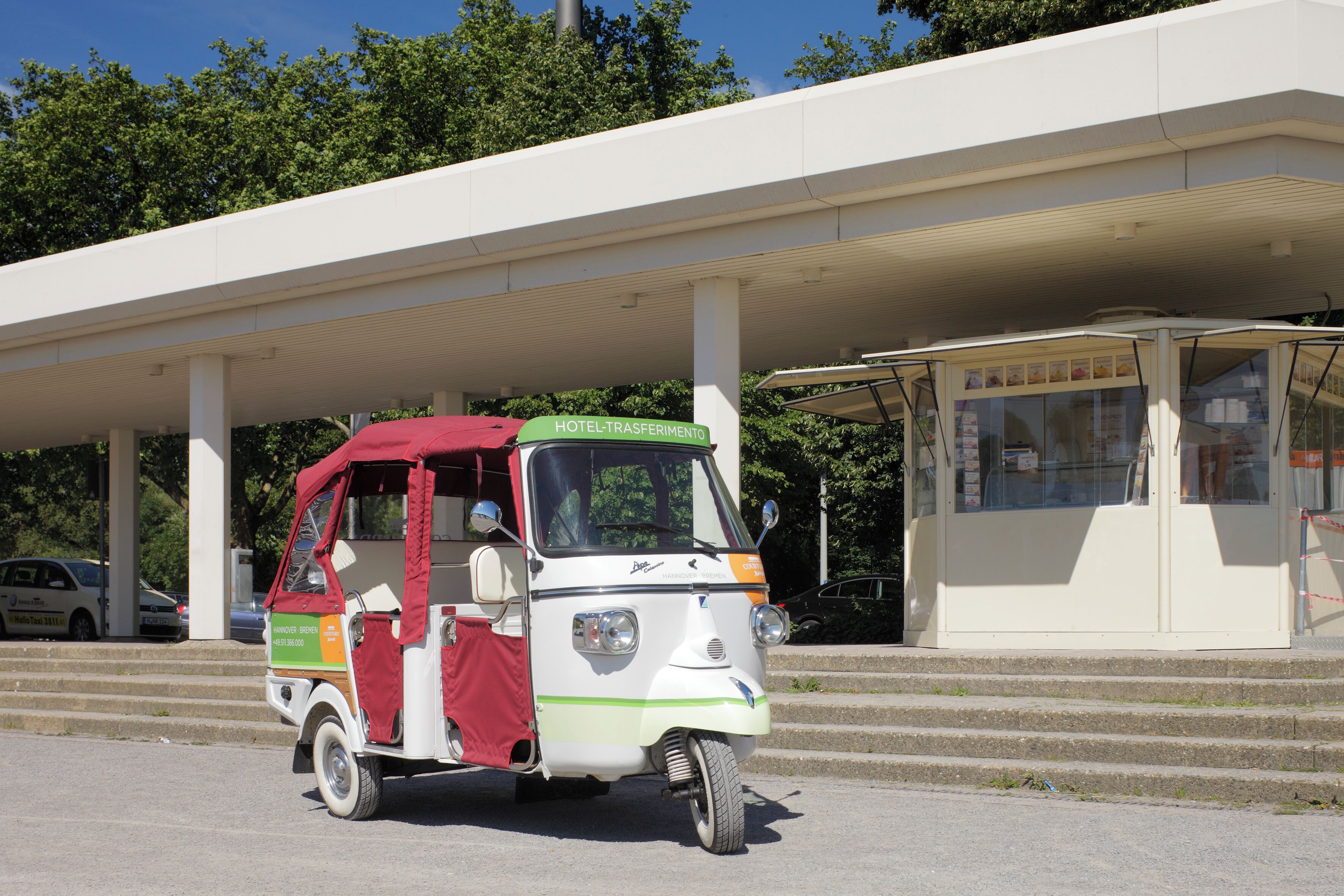 breakfast, lunch and dinner served