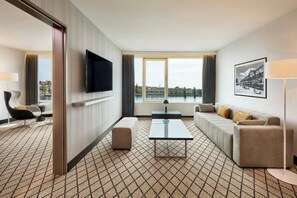 Suite, 1 King Bed, Lake View | Living room | Smart TV, Netflix, pay movies