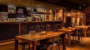 Bar (in der Unterkunft)