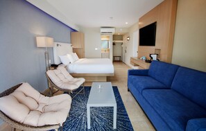 Premium Room, 1 King Bed, Oceanfront - Tamarijn Aruba All Inclusive (Oranjestad)