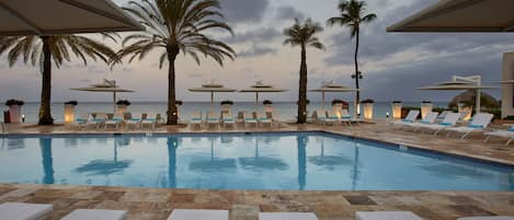 Outdoor pool, pool umbrellas