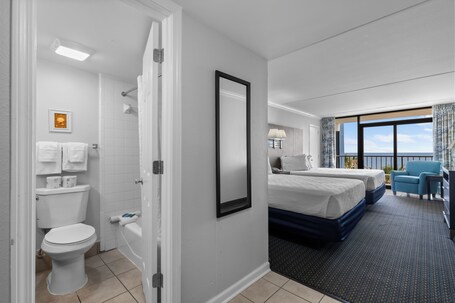 Grande Shores Ocean Resort - Image 67