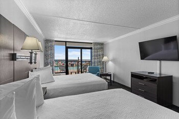 Iron/ironing board, free cribs/infant beds, rollaway beds, free internet at Grande Shores Ocean Resort