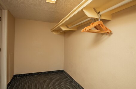 Grande Shores Ocean Resort - Image 39