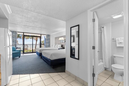 Grande Shores Ocean Resort - Image 25