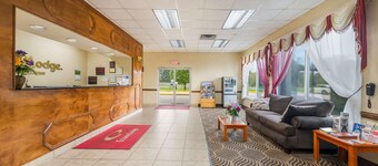 卡爾曼南部伊可諾酒店  