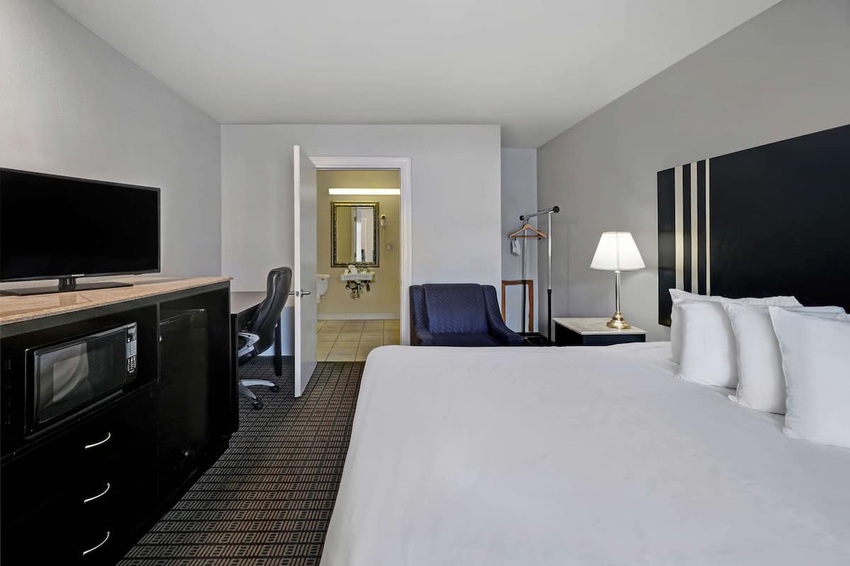 Free WiFi, bed sheets, alarm clocks