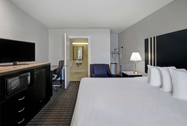 Gratis wifi, beddengoed, een wekker