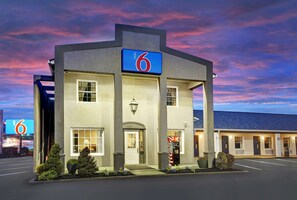 Exterior - Motel 6 Washington, PA (Washington)