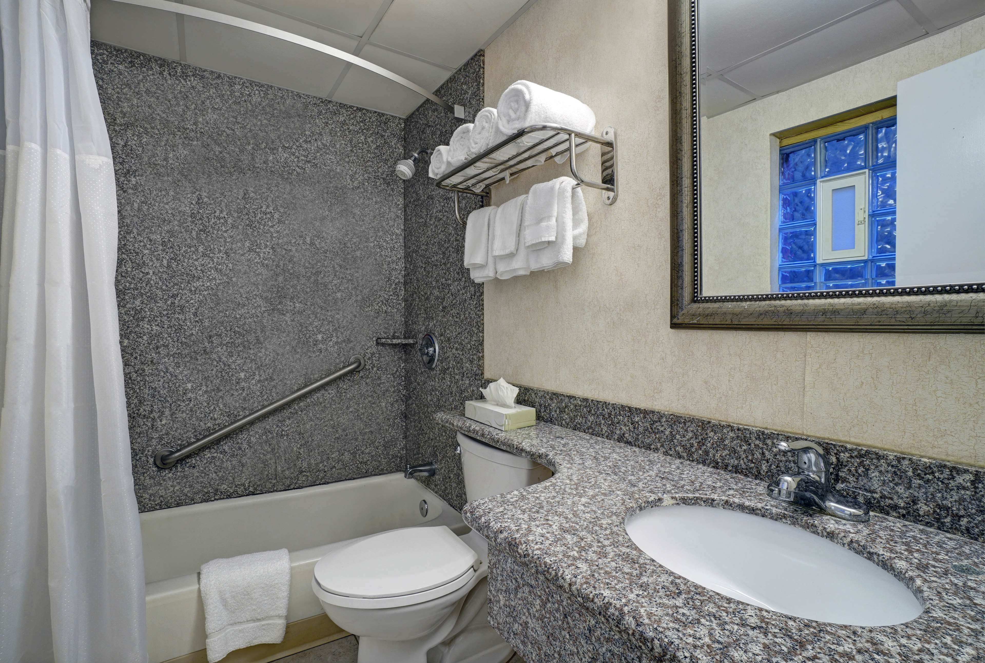 Salle de bain accessible aux personnes à mobilité réduite