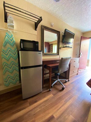 1 bedroom, individually furnished, desk, soundproofing